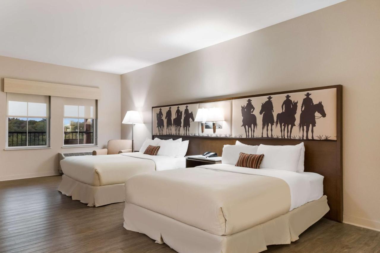Best Western Bandera Suites & Saloon Zewnętrze zdjęcie